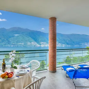Apartment Va Pensiero Sul Stunning View - Happy, Tronzano Lago Maggiore